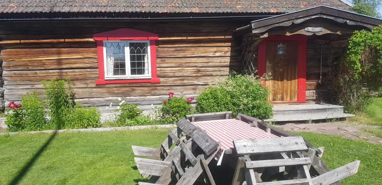 Mora Life, Åmåsängsgården Hotell Exteriör bild